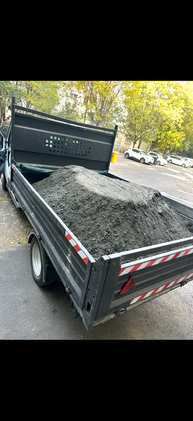 Sofer cu autobasculanta